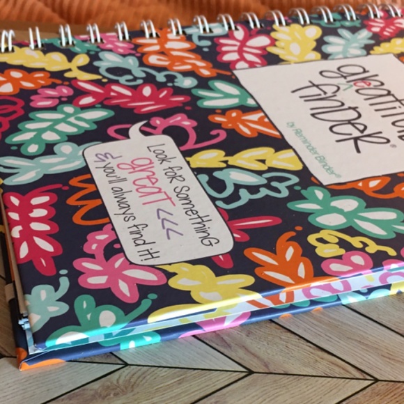 Gratitude Finder Journal, Denise Albright, Island Blooms, Elevate Your Attitude - Picture 3 of 13